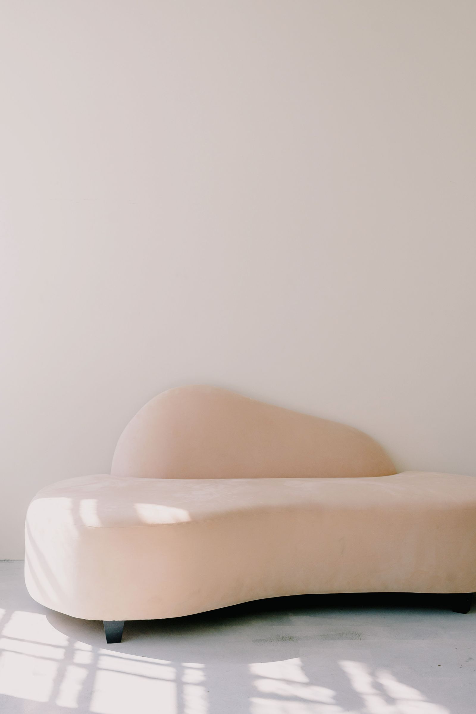 Minimalist deep seated compressed sofa