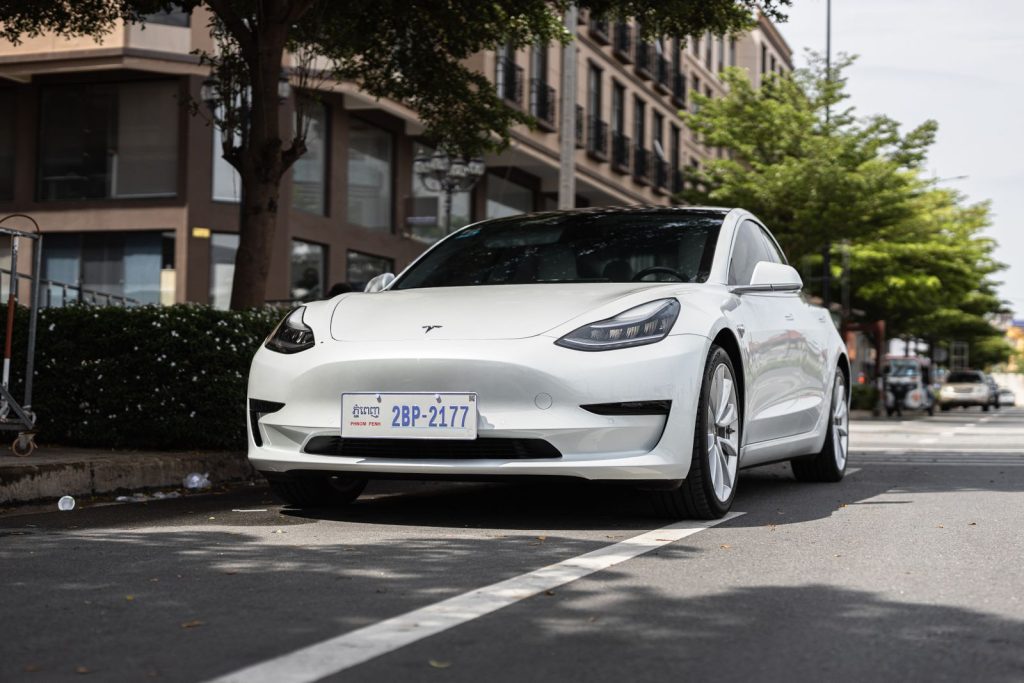 New electric sedan from China available for wholesale export
