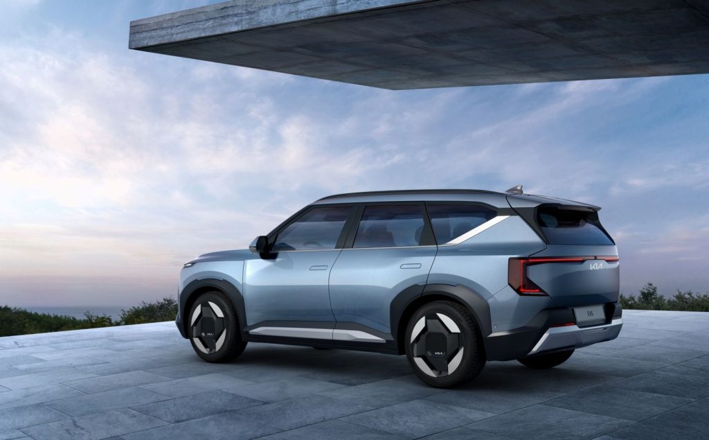 New plug-in hybrid SUV from China available for export