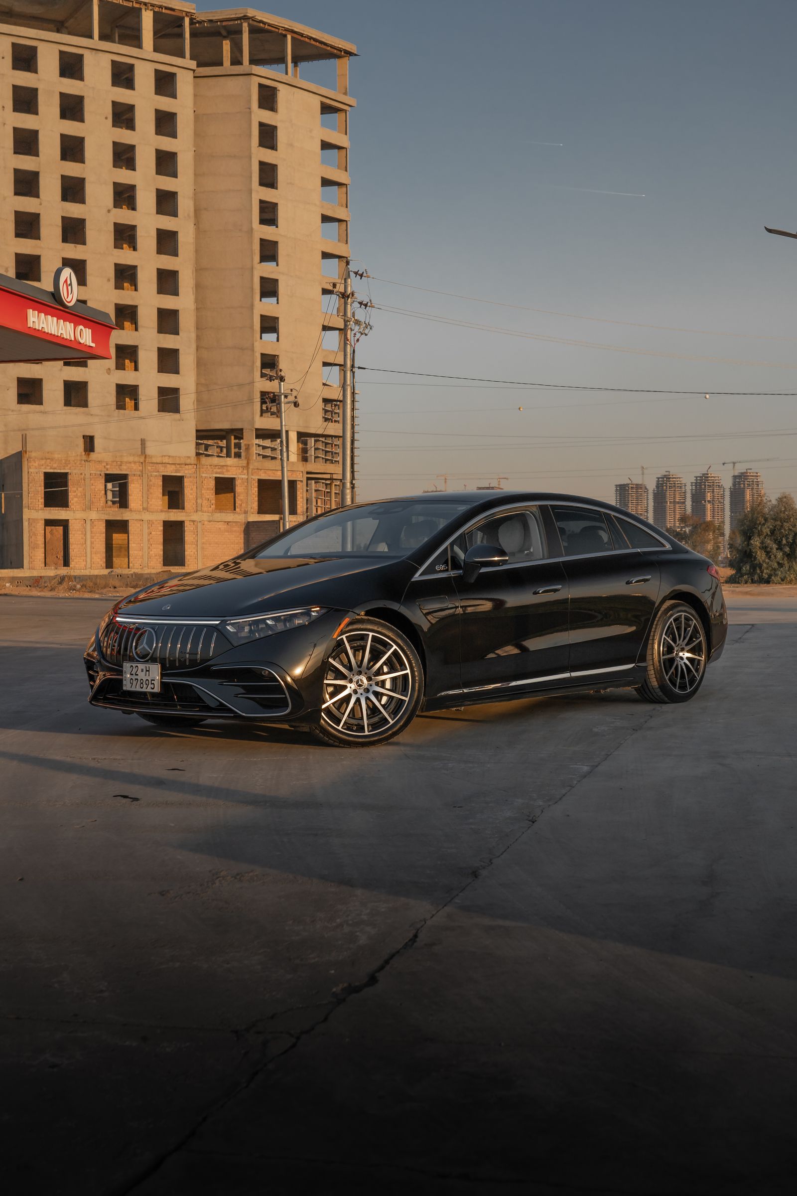Late-model used luxury and executive cars from China exporter