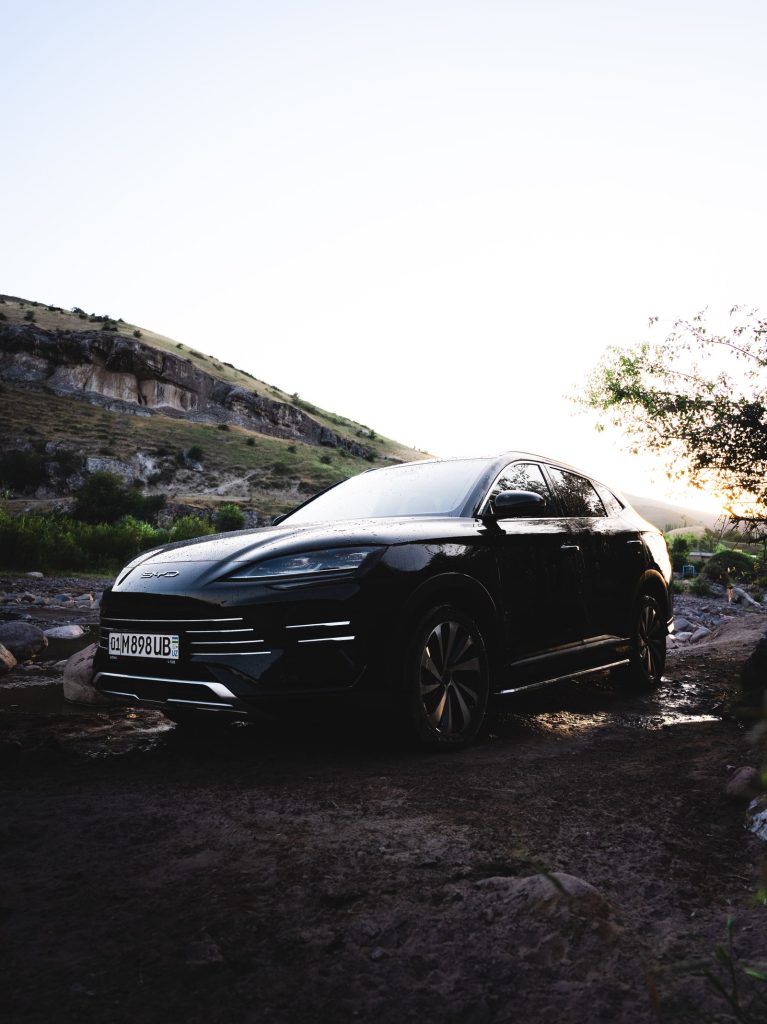 Late-model used petrol and diesel SUV from China for export buyers